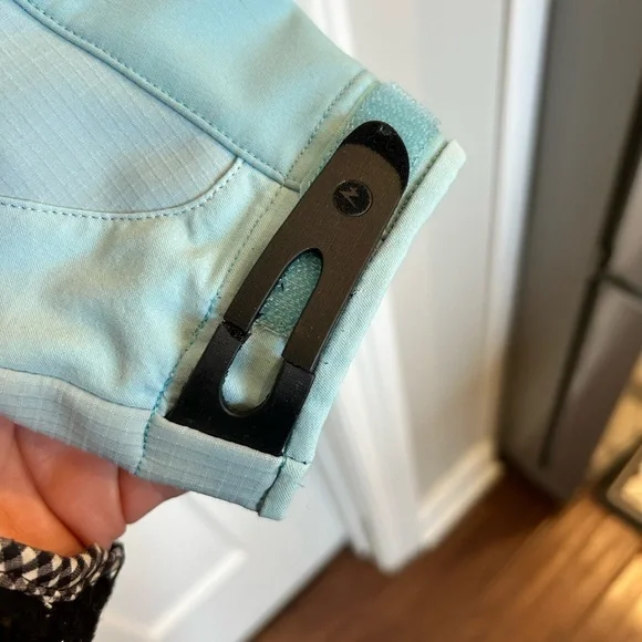 Women's marmot wind stopper jacket‎ - Picture 7 of 10